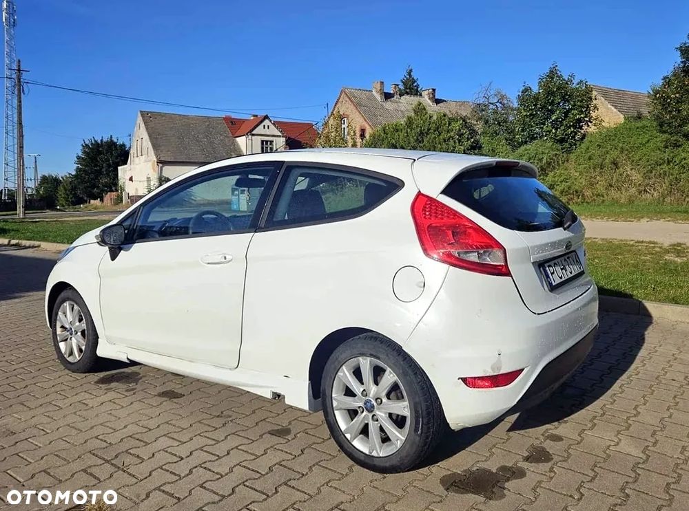 Ford Fiesta 1.4 TDCi Ambiente - 2