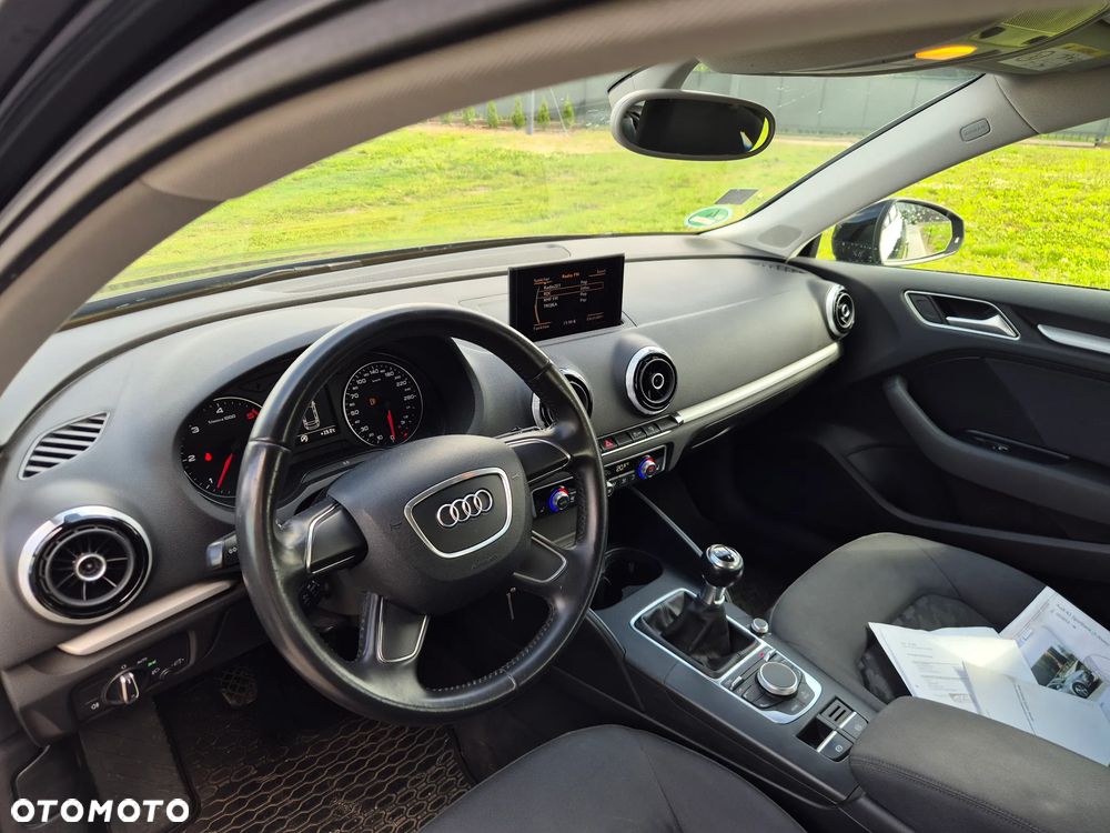 Audi A3 Sportback 1.6 TDI Attraction - 15