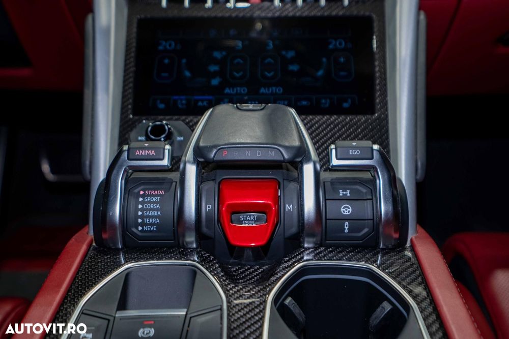 Lamborghini URUS - 35