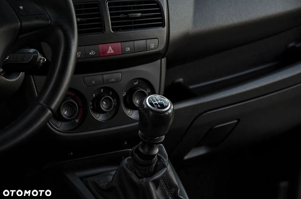 Opel Combo 1.4 Cosmo Eu6 - 30
