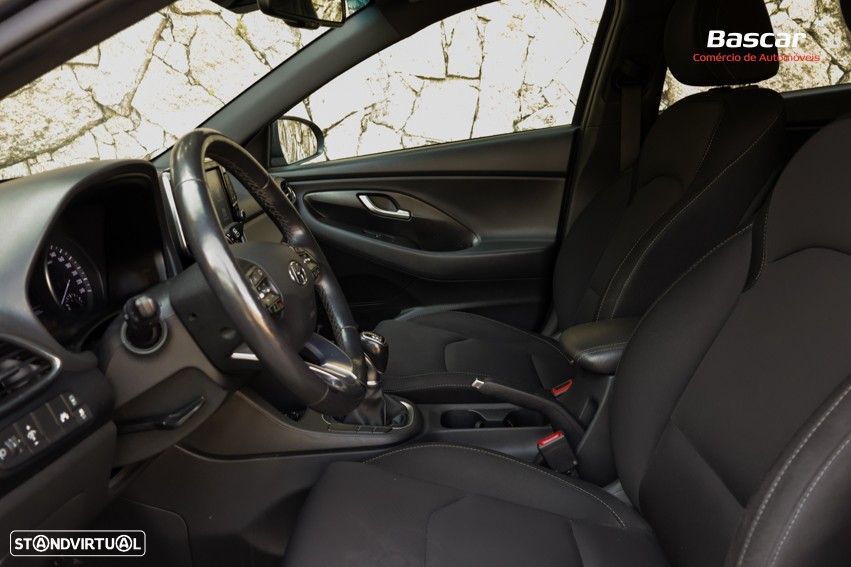 Hyundai i30 SW 1.6 CRDi Style+Navi - 19