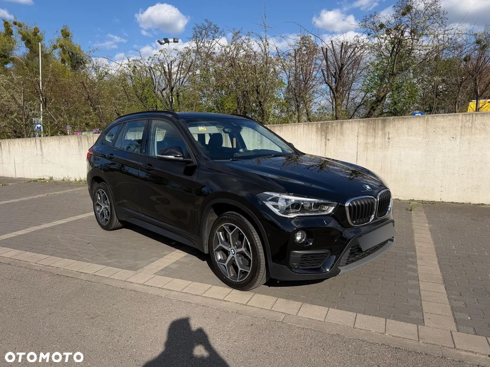 BMW X1 sDrive18i - 1
