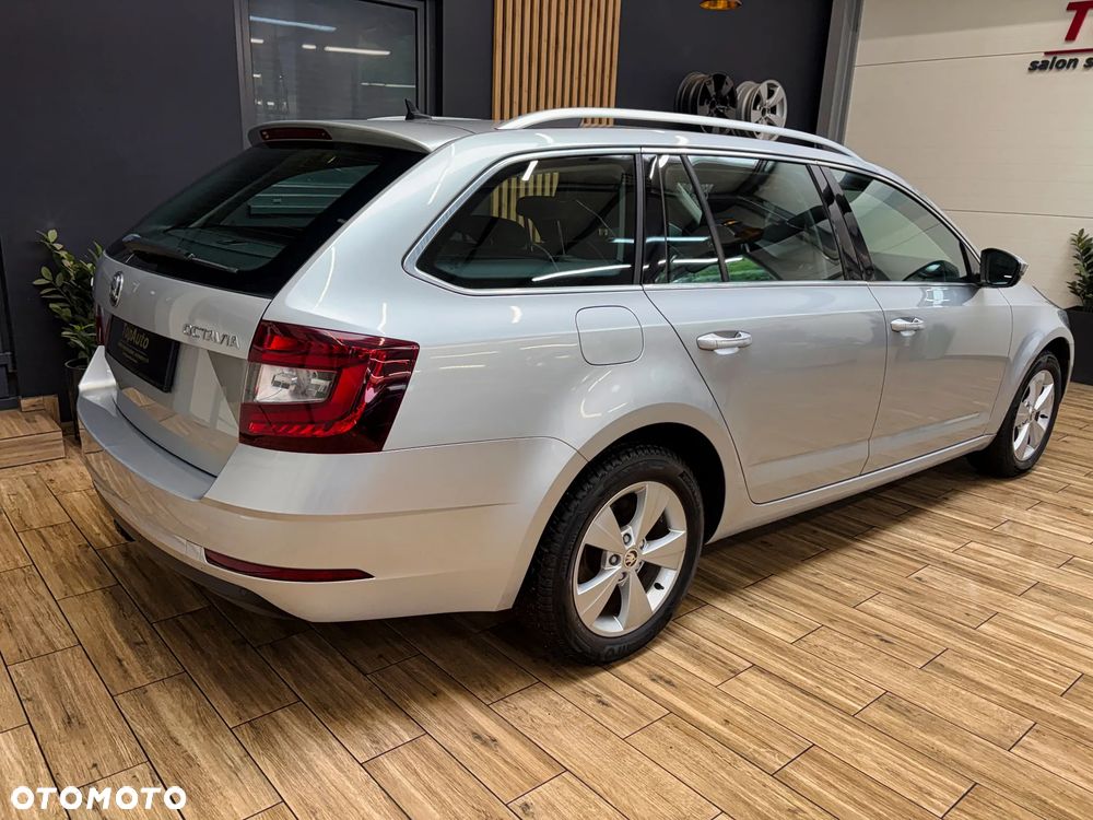Skoda Octavia 2.0 TDI Elegance DSG - 7