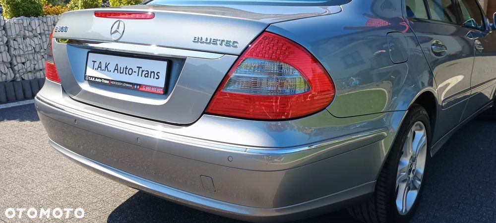 Mercedes-Benz Klasa E 300 BLUETEC Avantgarde - 18