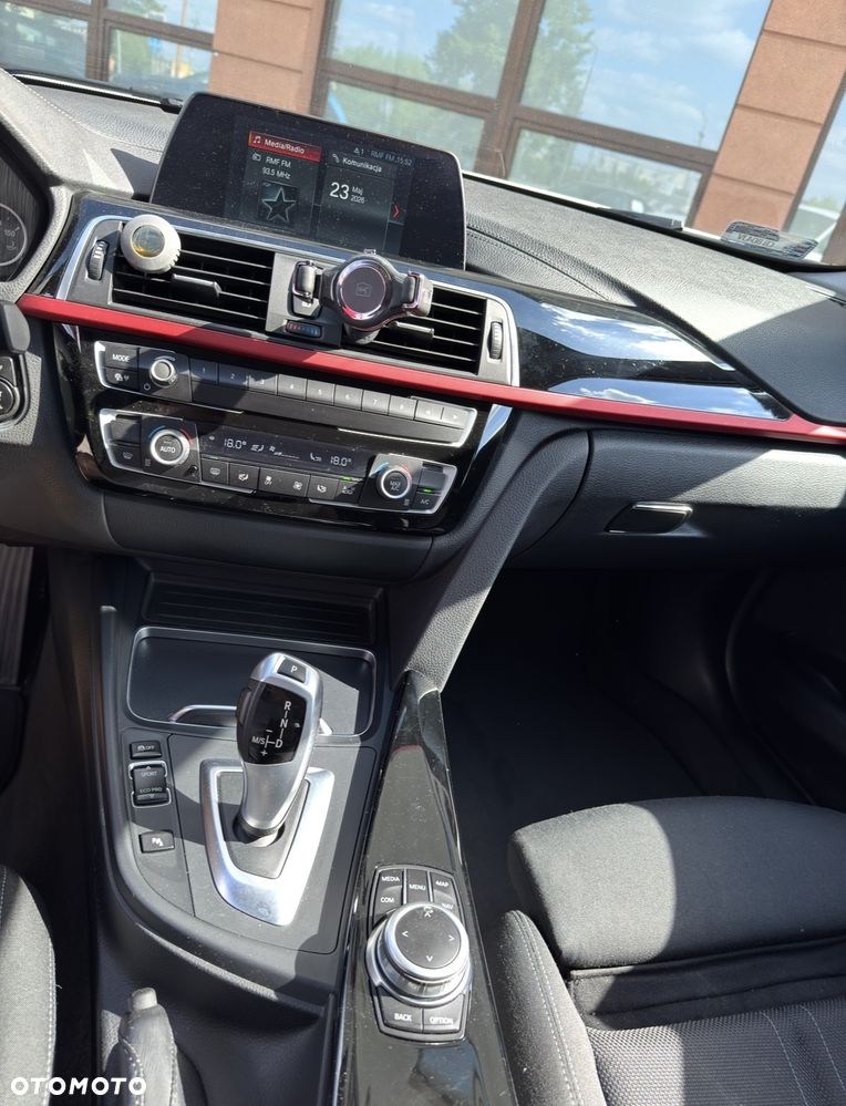 BMW Seria 3 320d Advantage - 9