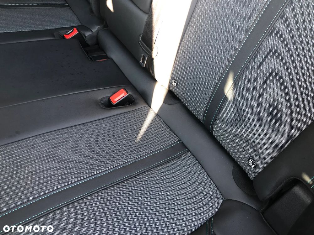 Peugeot 3008 1.2 PureTech Allure S&S EAT8 - 13