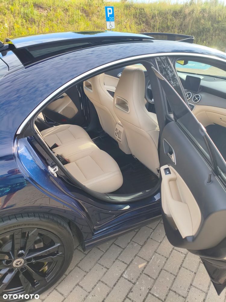 Mercedes-Benz CLA 250 Sport 7G-DCT - 11