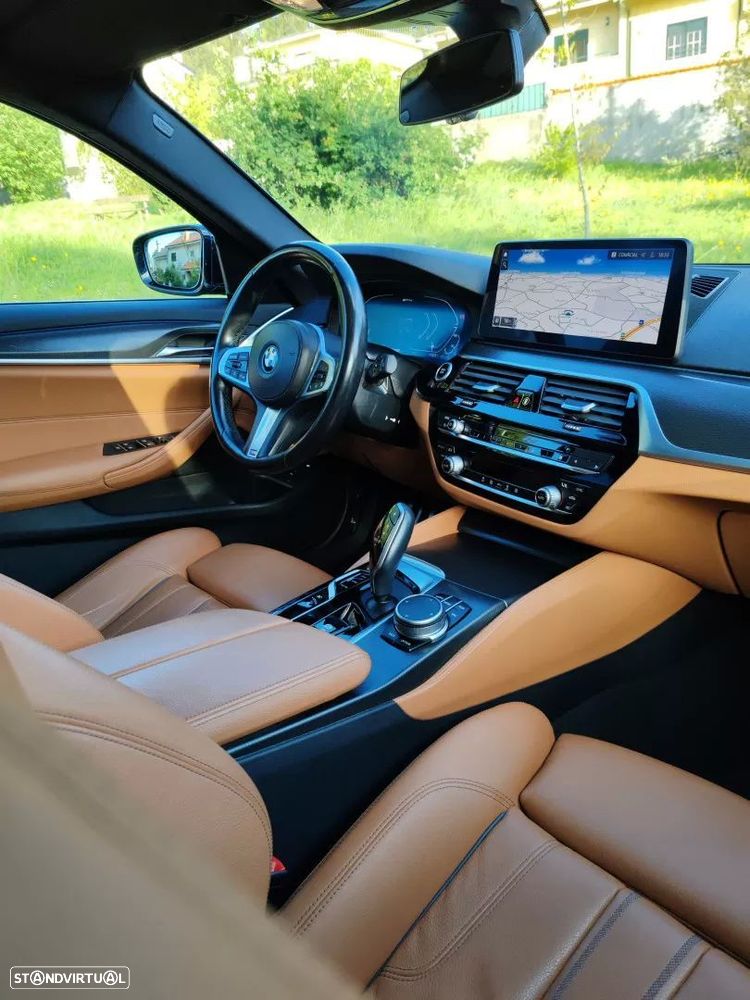 BMW 530 e Pack Desportivo M - 17