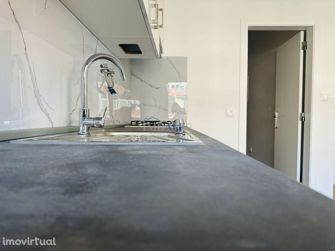 Apartamento T3 remodelado na avenida principal do Barreiro - Grande imagem: 3/15