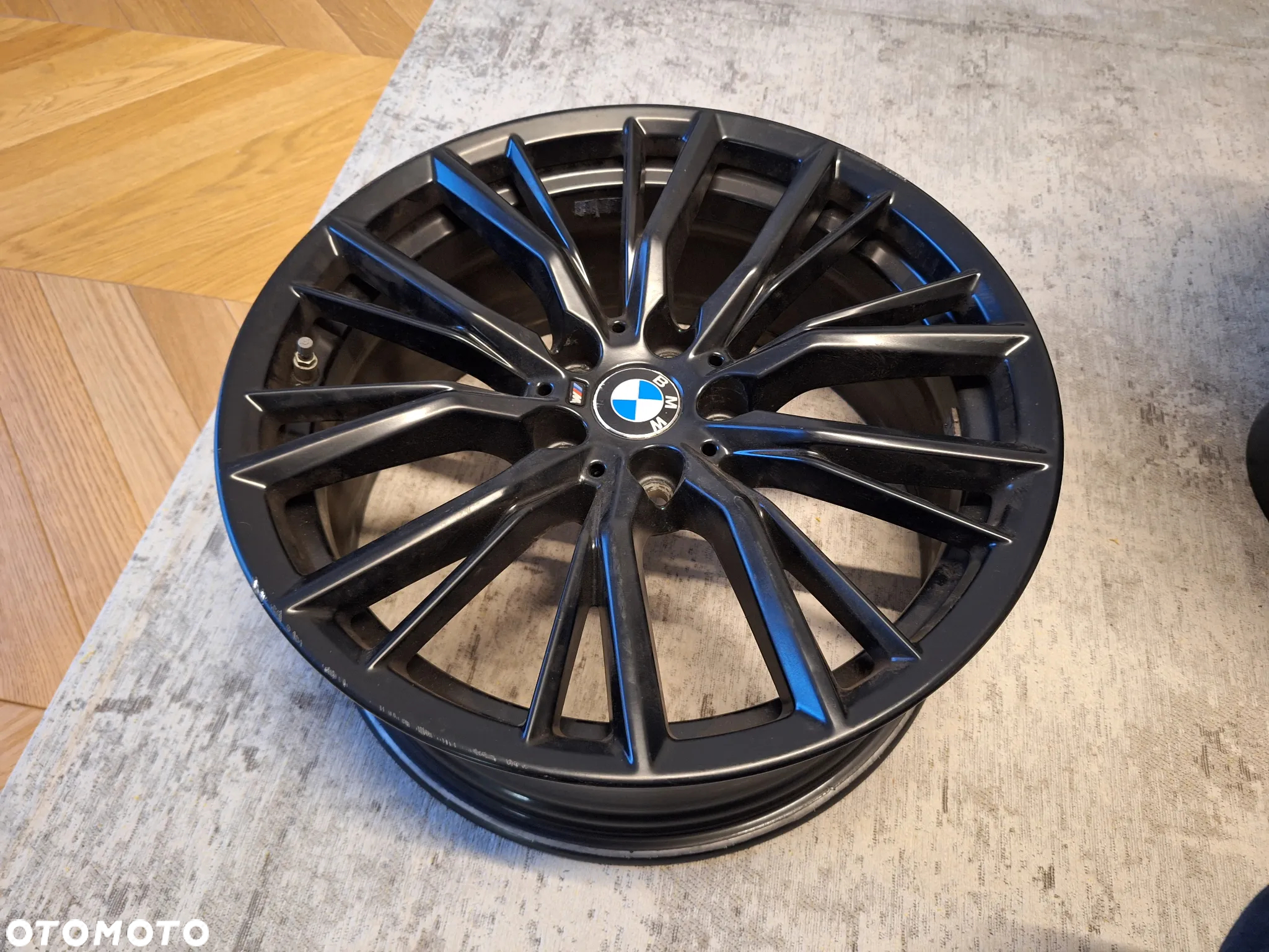 Oryginalne felgi BMW 18” M Performance Double Spoke 796M Seria 3 (G20/G21), 4 (G22/G23) - 7