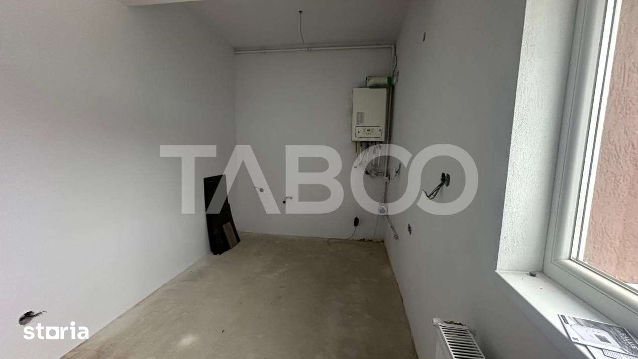 Apartament la CHEIE etaj 1 intermediar 3 camere 84 mpu Turnisor Sibiu — fotografia 3