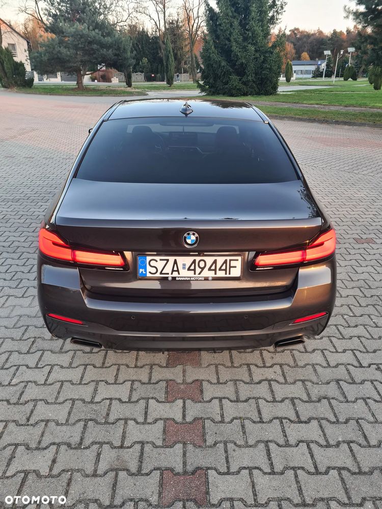 BMW Seria 5 530d xDrive mHEV M Sport sport - 13