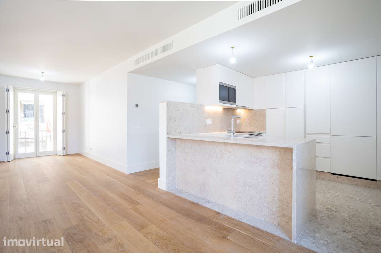 APARTAMENTO T3 DE LUXO, A 3 MINUTOS DA AV. DA LIBERDADE - Grande imagem: 4/60