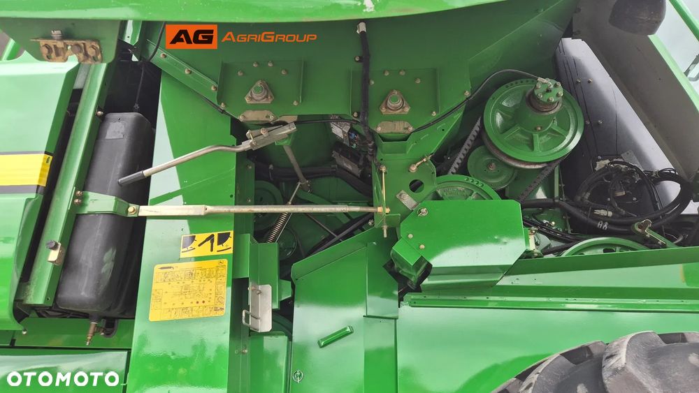 John Deere T560i HillMaster 2011R - 11