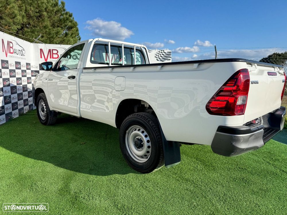 Toyota Hilux 2.4 D-4D 4WD CE CH - 6