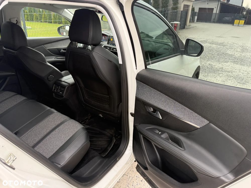 Peugeot 3008 1.5 BlueHDi Allure Pack S&S - 16