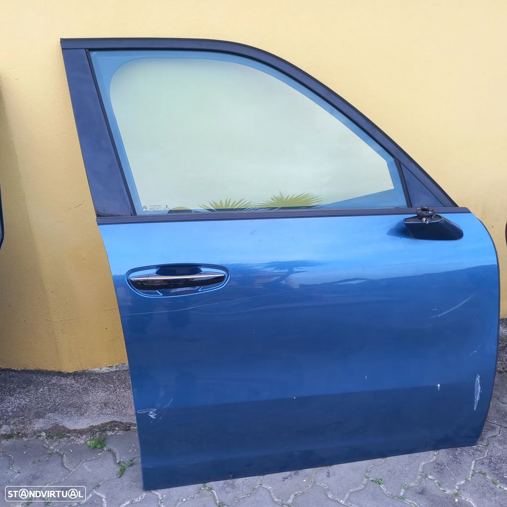 Porta frente lado passageiro citroen c4 space tourer - 1