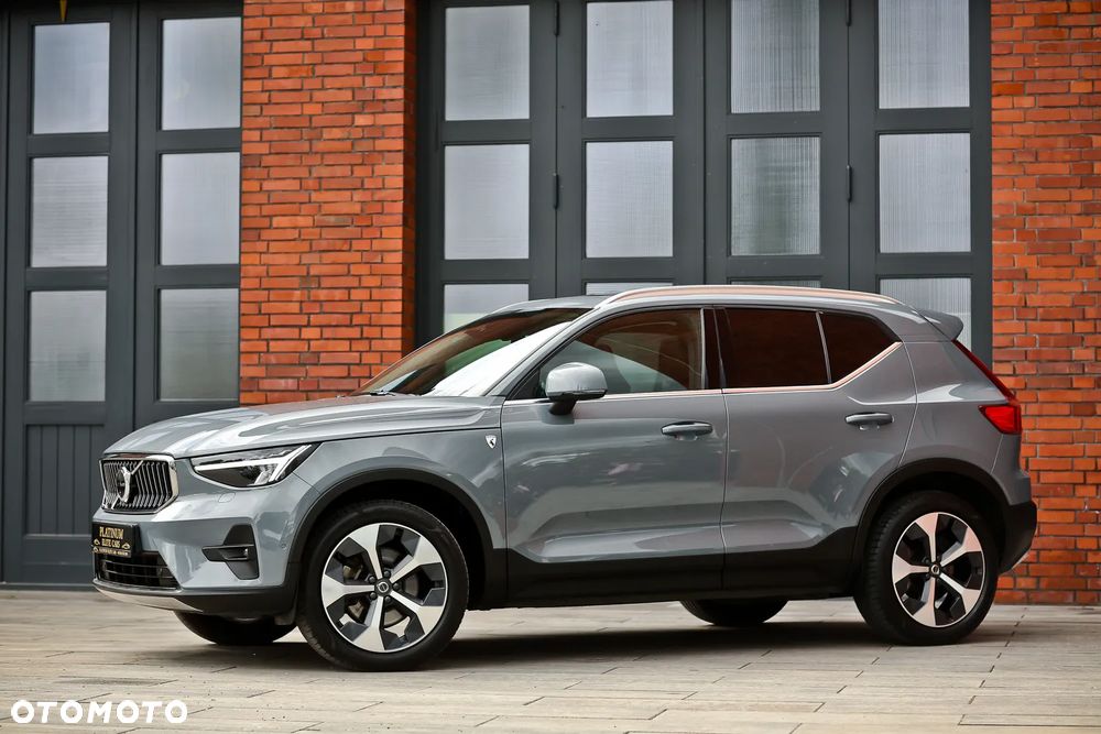 Volvo XC 40 B4 AWD Plus Bright - 9