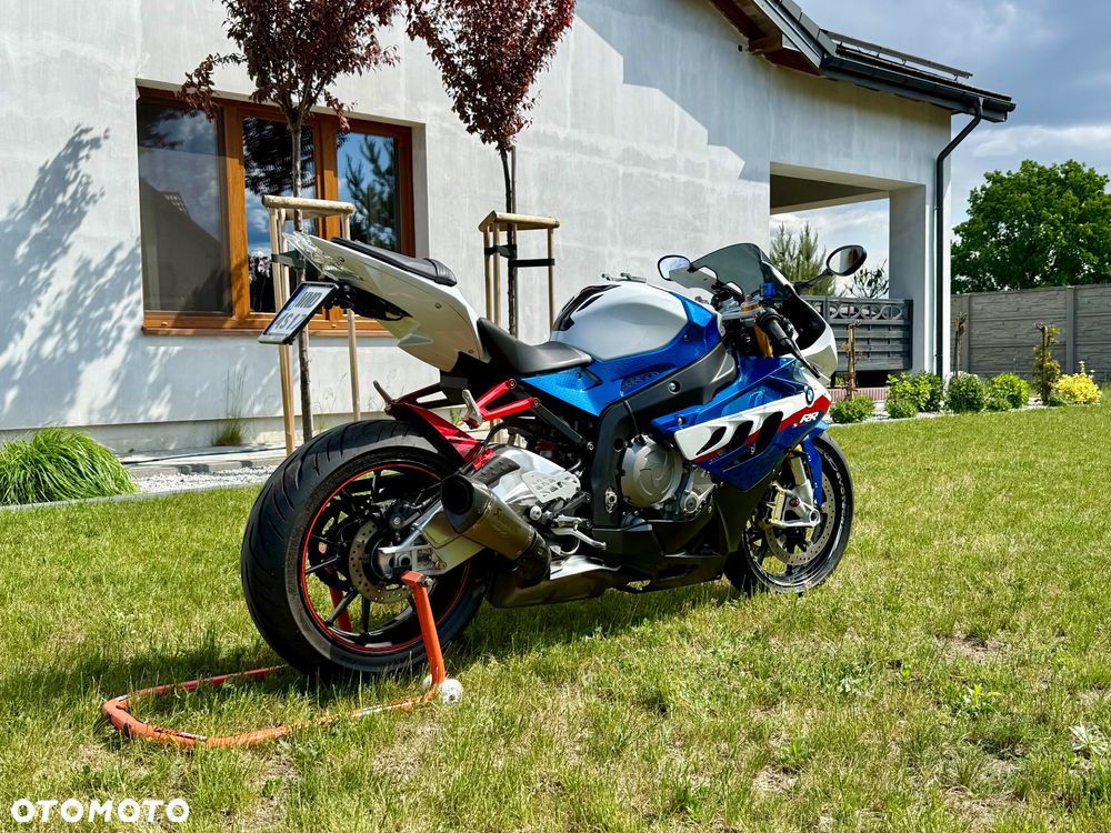 BMW S - 5
