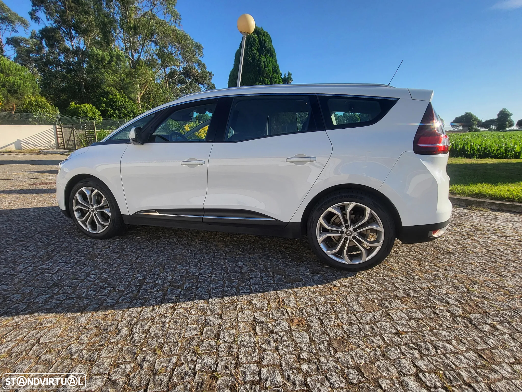 Renault Scénic ENERGY dCi 110 Business - 17