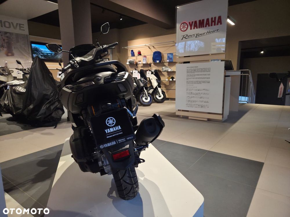 Yamaha NMAX - 12