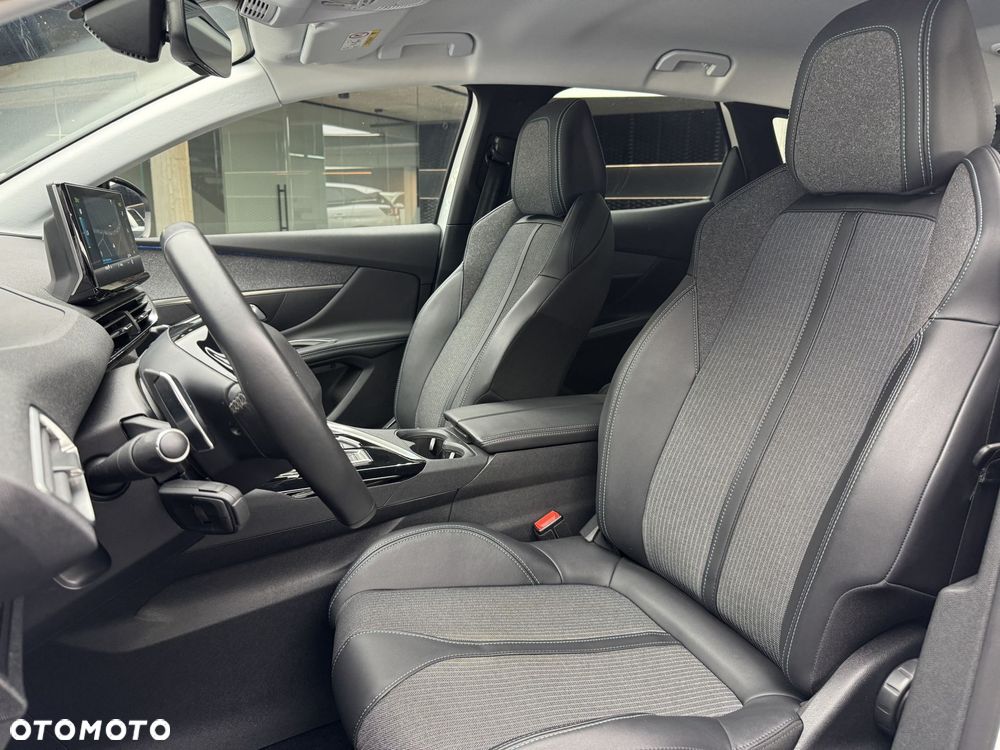 Peugeot 3008 1.6 PureTech Hybrid PHEV Allure S&S EAT8 - 12