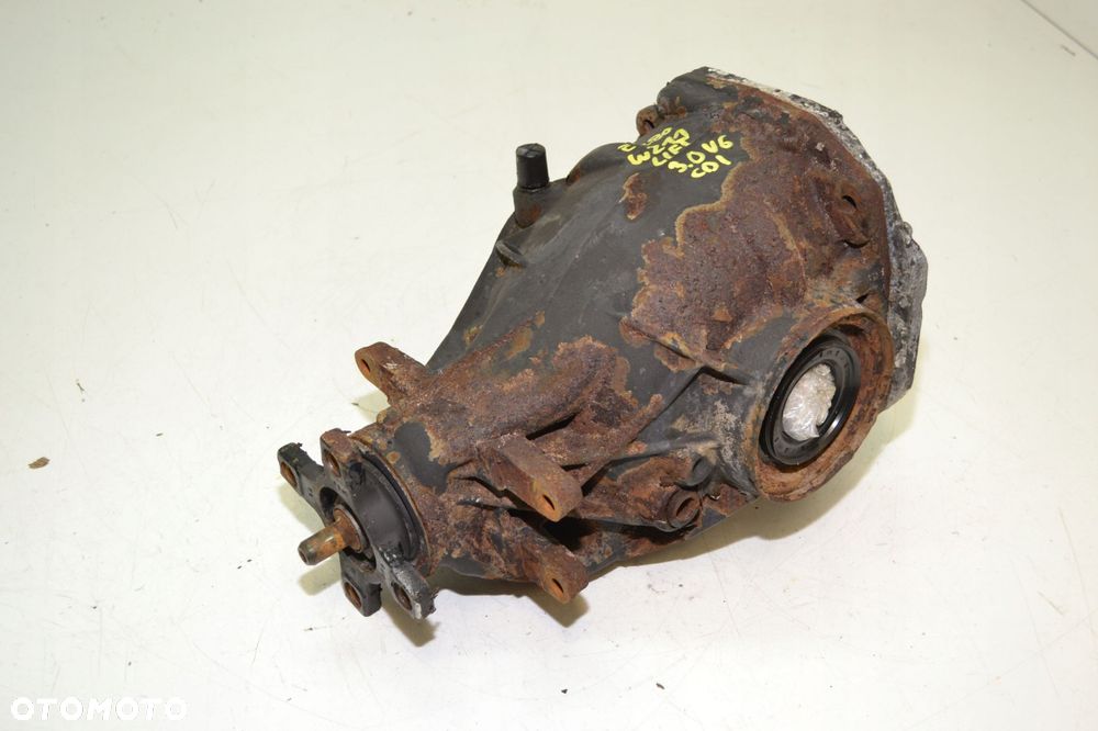 MERCEDES W211 3.0 CDI V6 2.47 DYFER MOST - 2