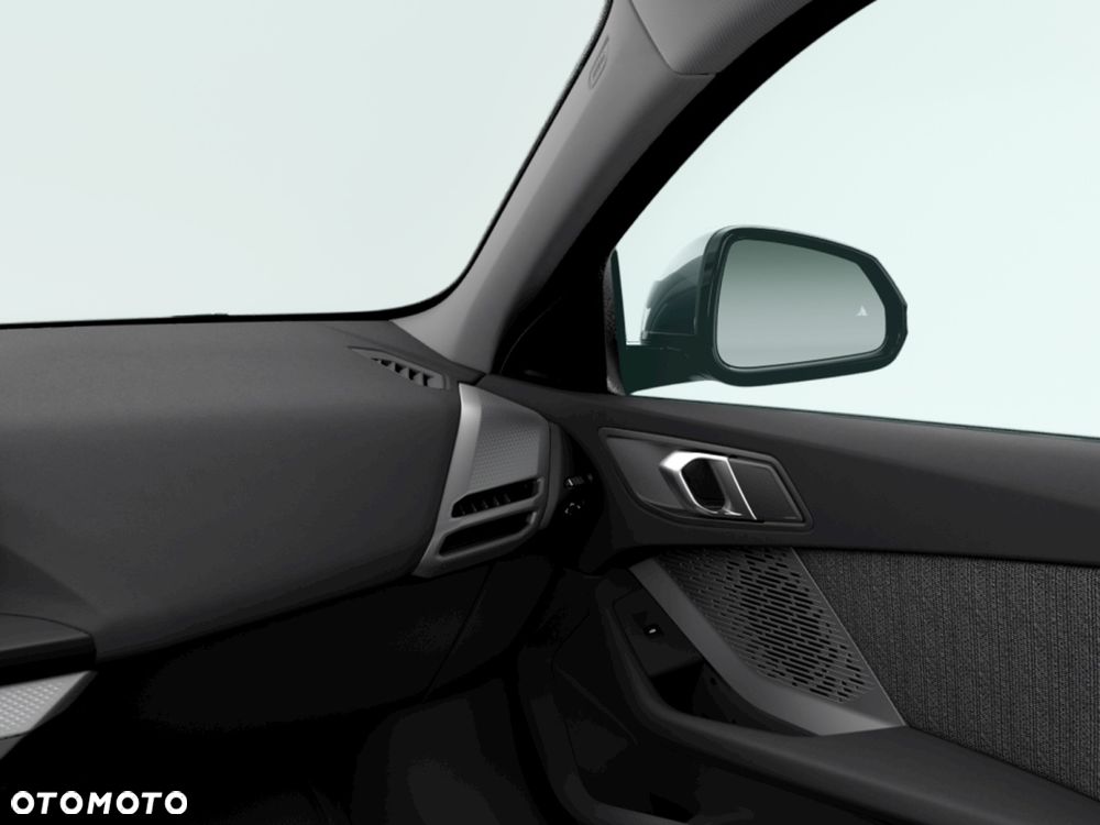 BMW Seria 1 120 mHEV - 11