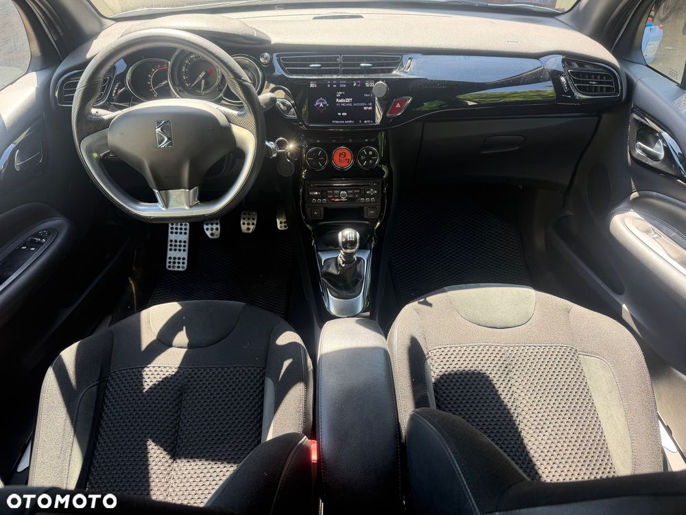 Citroën DS3 BlueHDi 120 SportChic - 8