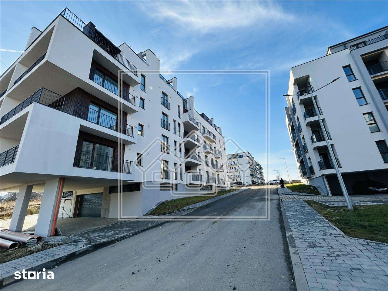 Ap. 2 camere, incalzire pardoseala, bloc nou cu lift, zona buna — fotografia 3