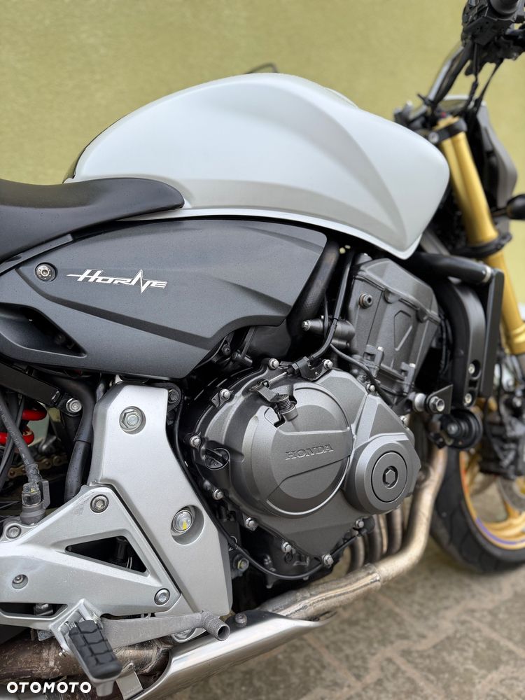 Honda Hornet - 15
