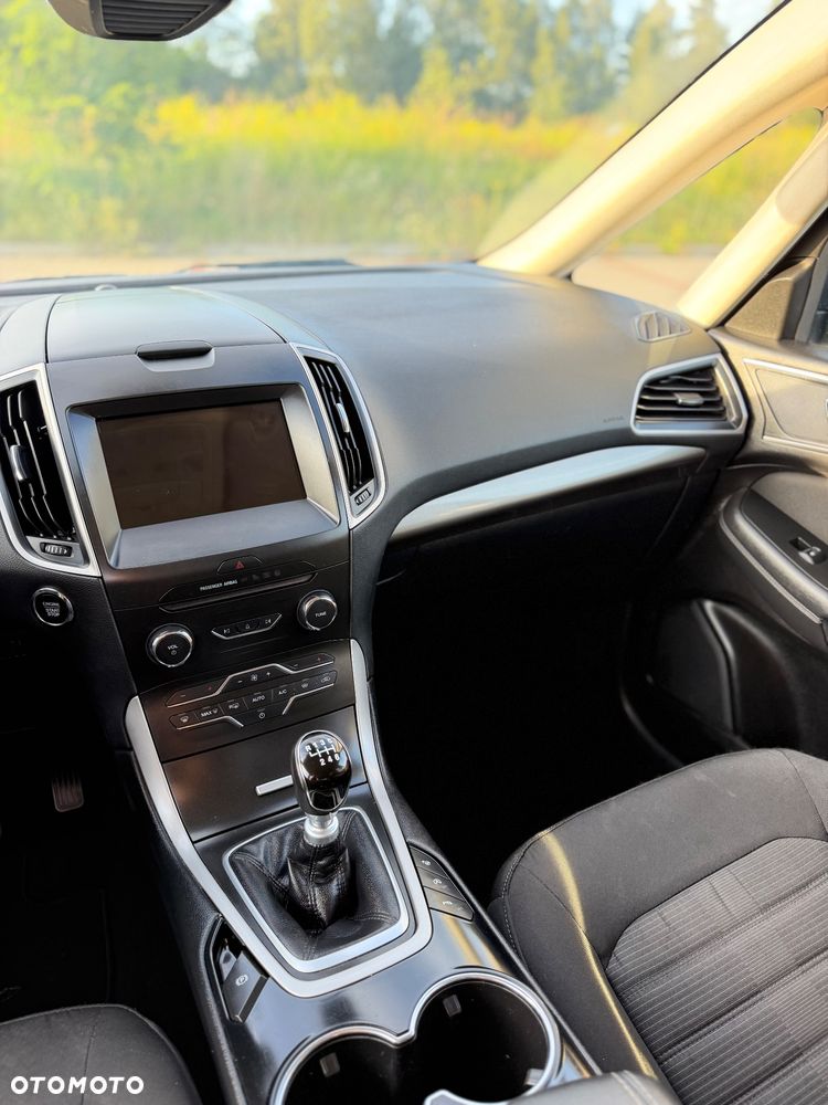 Ford Galaxy 2.0 TDCi Trend - 12