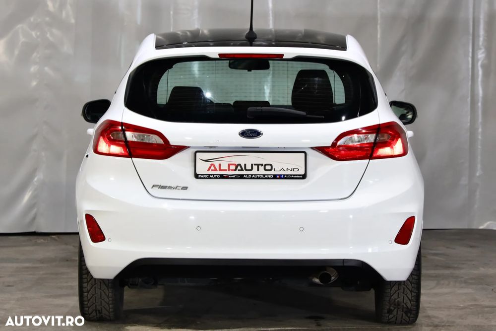 Ford Fiesta 1.0 EcoBoost Powershift Celebration - 35