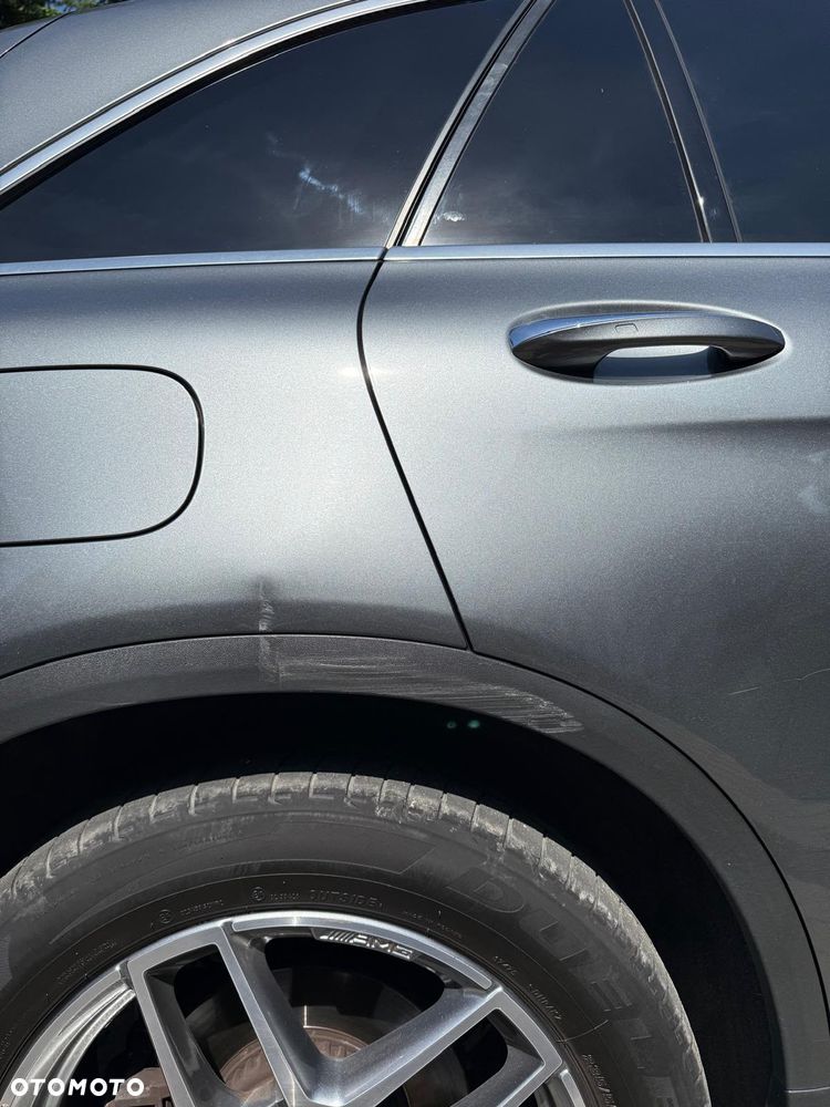 Mercedes-Benz GLC 300 4-Matic - 4