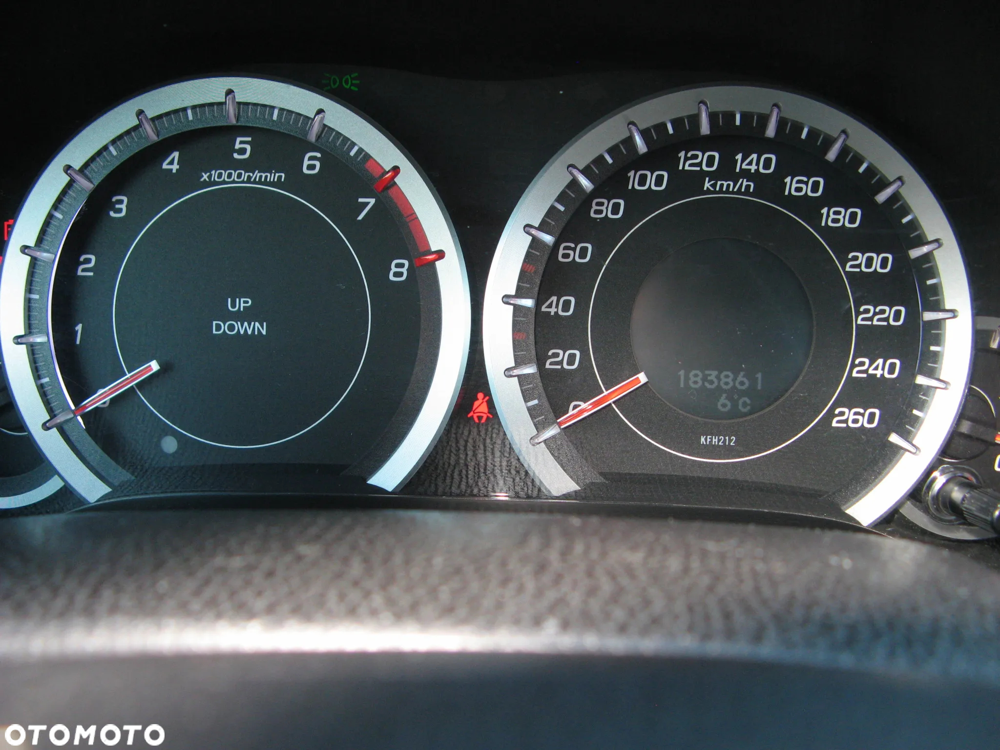 Honda Accord 2.0 Lifestyle - 9