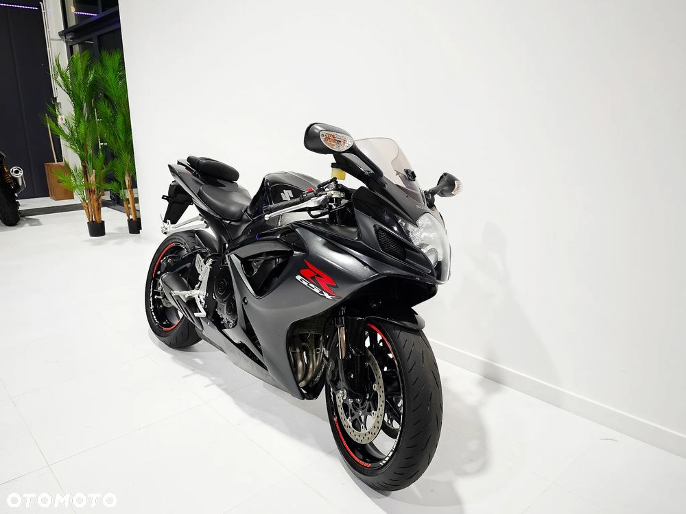 Suzuki GSX-R - 2