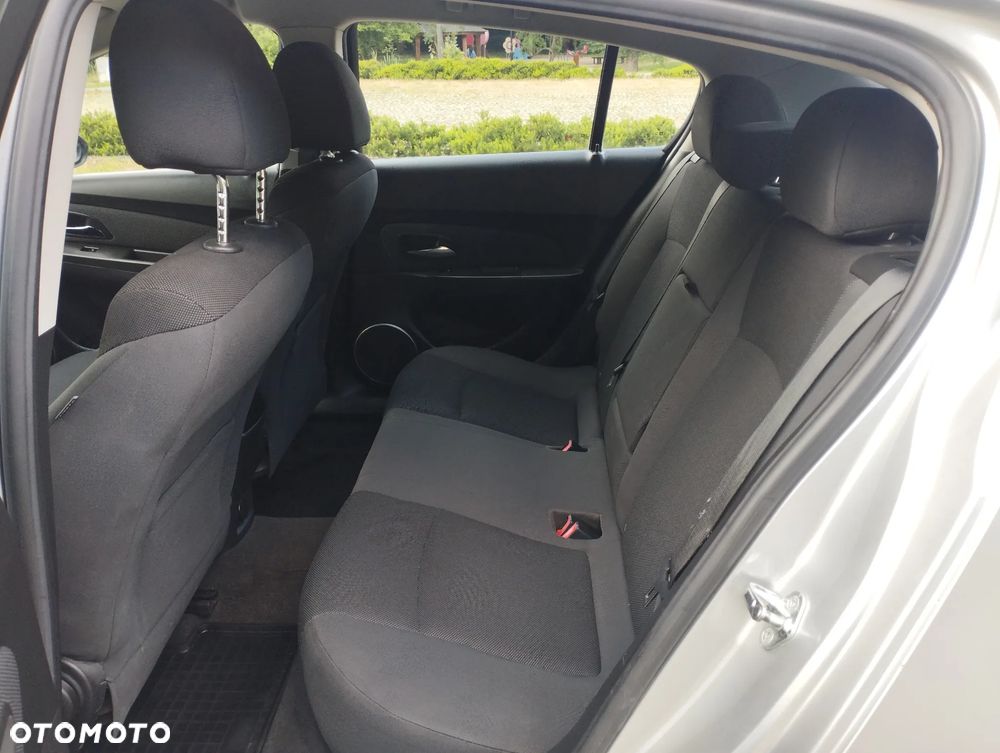 Chevrolet Cruze 1.8 LT+ - 19