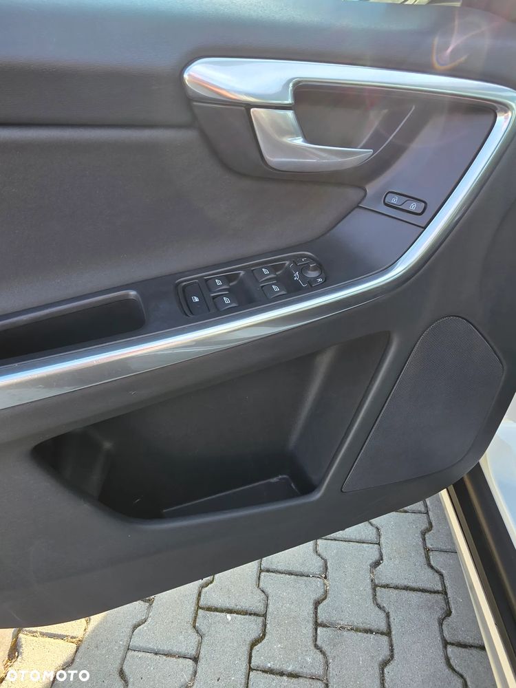Volvo XC 60 - 23