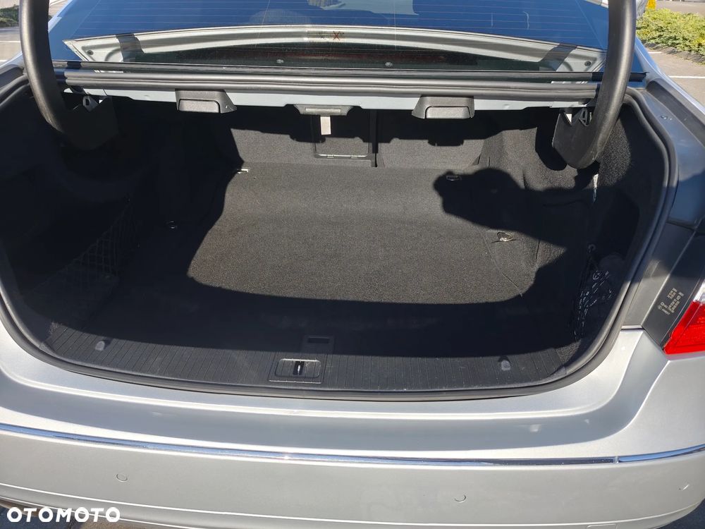 Mercedes-Benz Klasa E 200 CGI BlueEFFICIENCY Automatik Avantgarde - 13