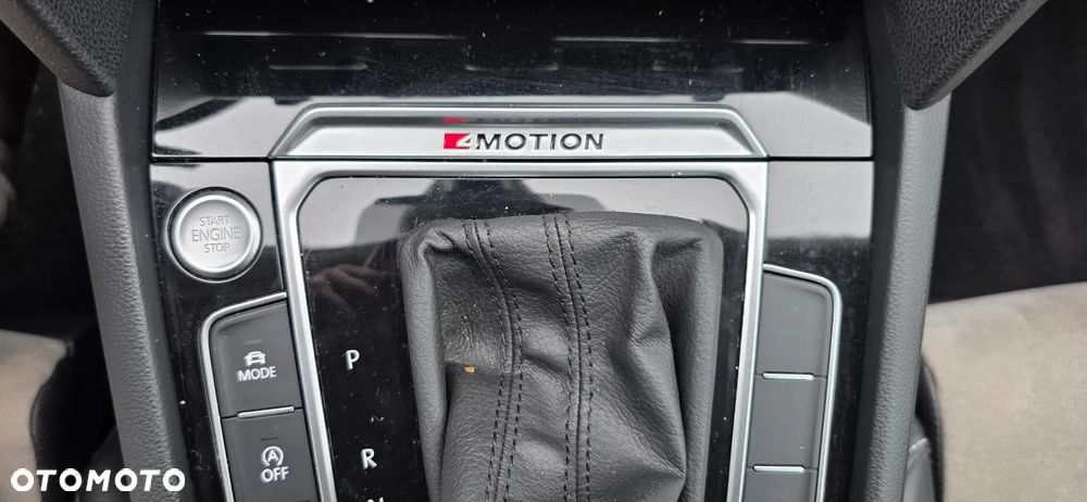 Volkswagen Passat 2.0 TDI SCR DSG 4Motion Business - 19