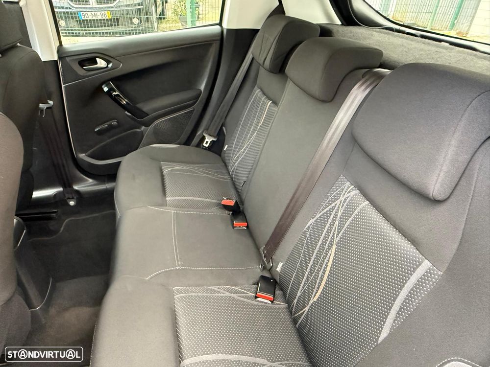 Peugeot 208 1.2 VTi Access - 7