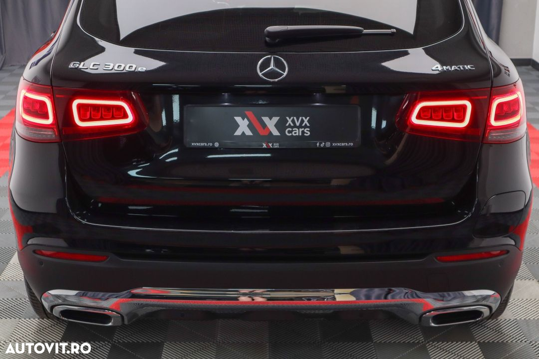 Mercedes-Benz GLC 300 e 4Matic 9G-TRONIC - 17