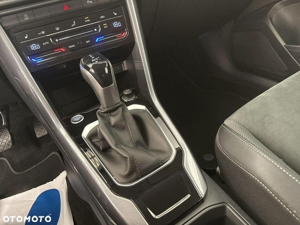 Volkswagen T-Roc - 16