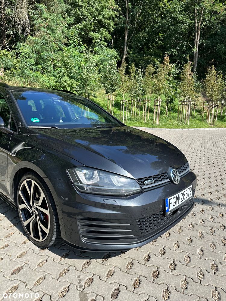 Volkswagen Golf 2.0 TDI BMT GTD DSG - 3