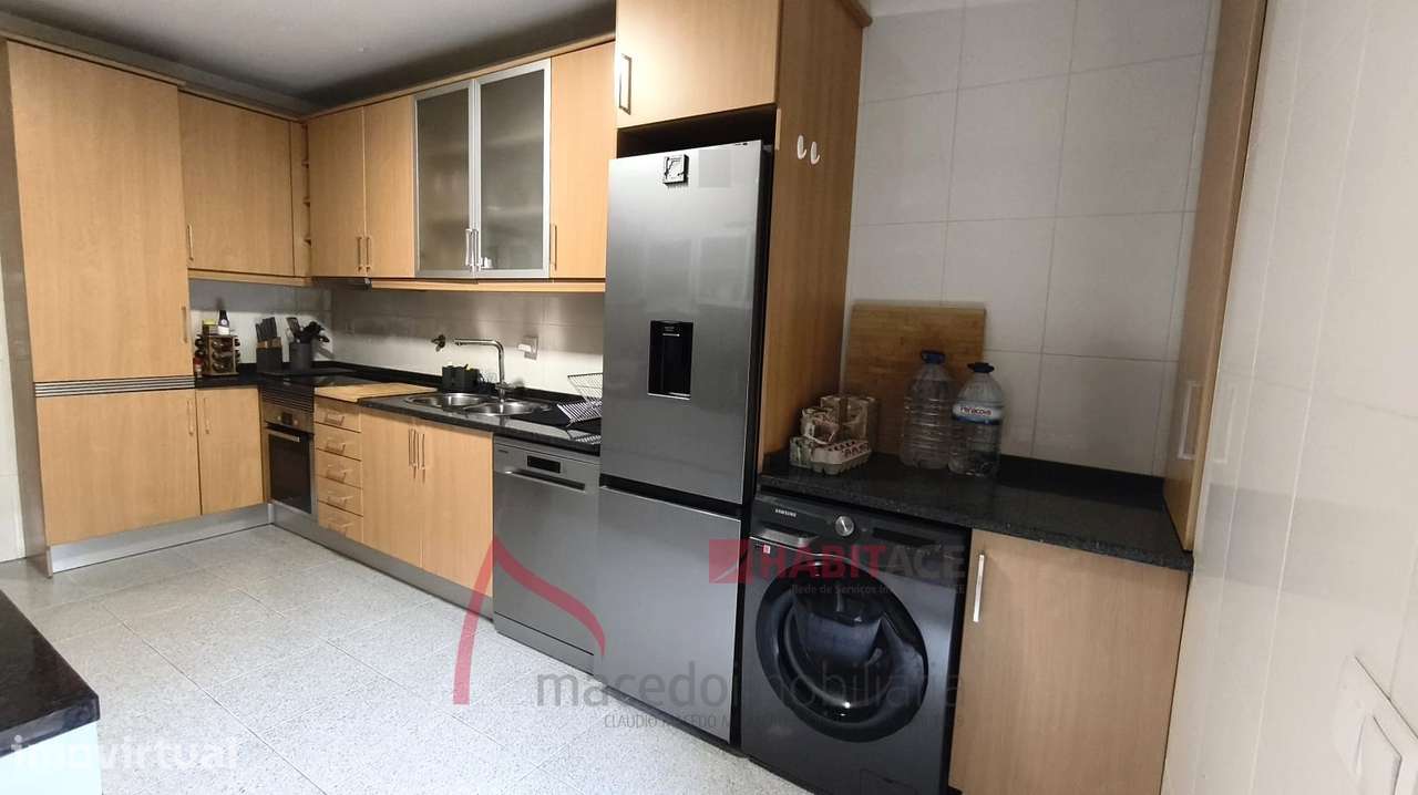 Apartamento T3 Mobilado e Equipado  em Fraião - Grande imagem: 3/13