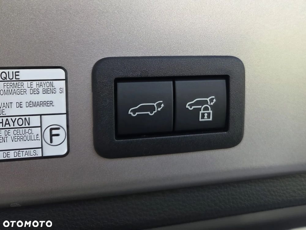Toyota Corolla Cross 1.8 Hybrid Style - 35
