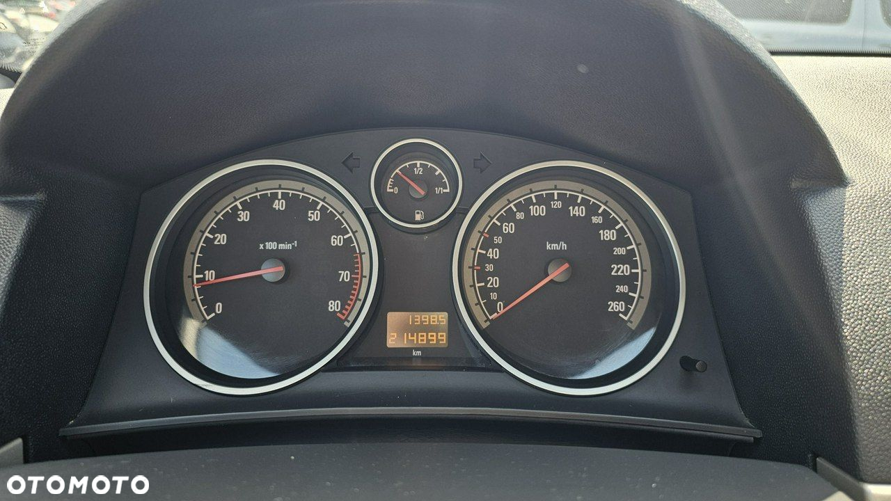 Opel Astra - 30