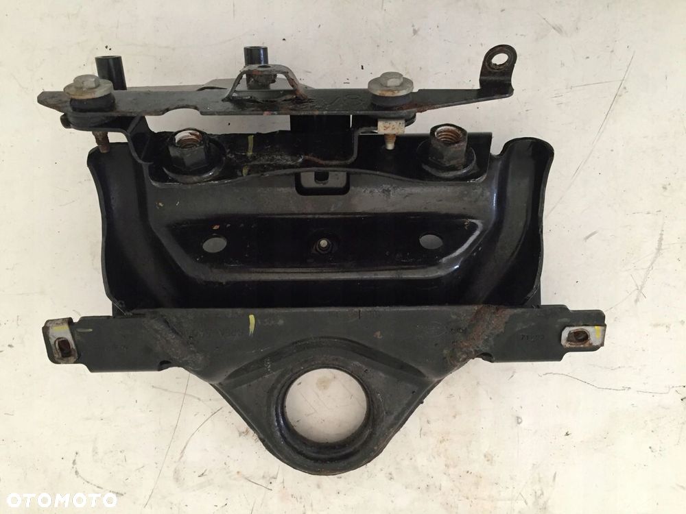 RANGE ROVER VOGUE L405 HAK UCHO ZACZEP HOLOWNICZE - 2