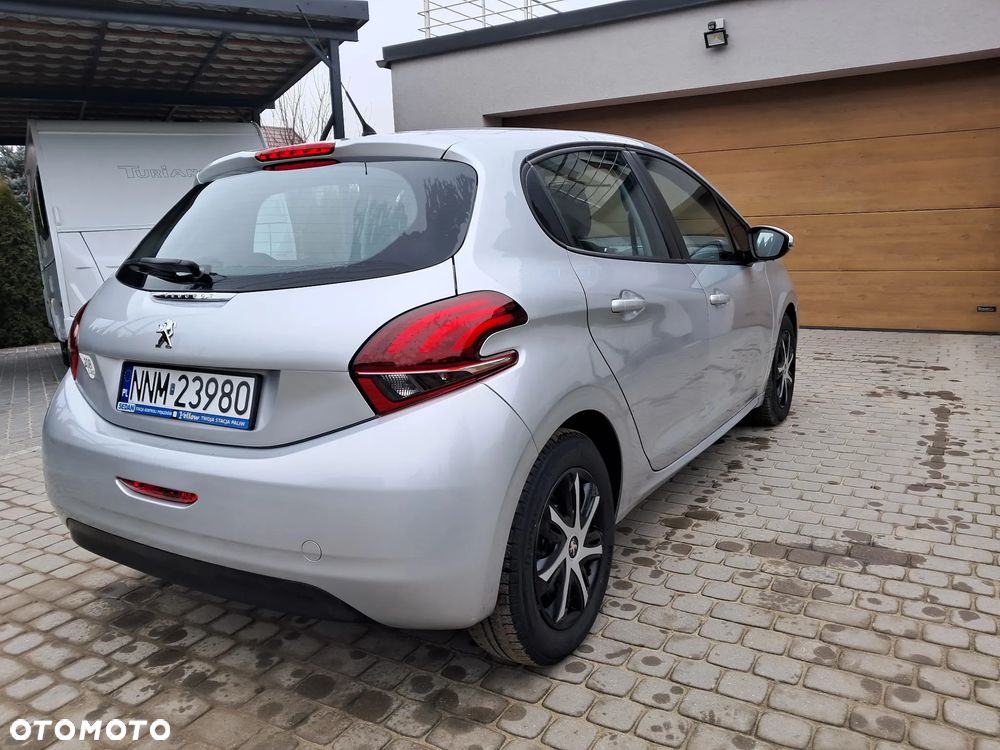 Peugeot 208 PureTech 82 Style - 7