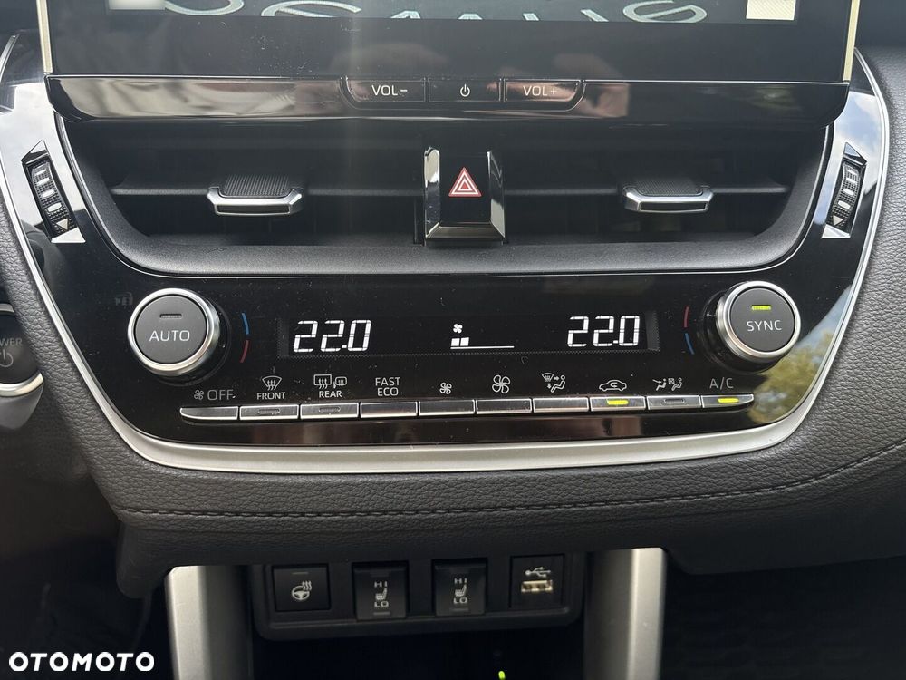 Toyota Corolla Cross 2.0 Hybrid Style - 29